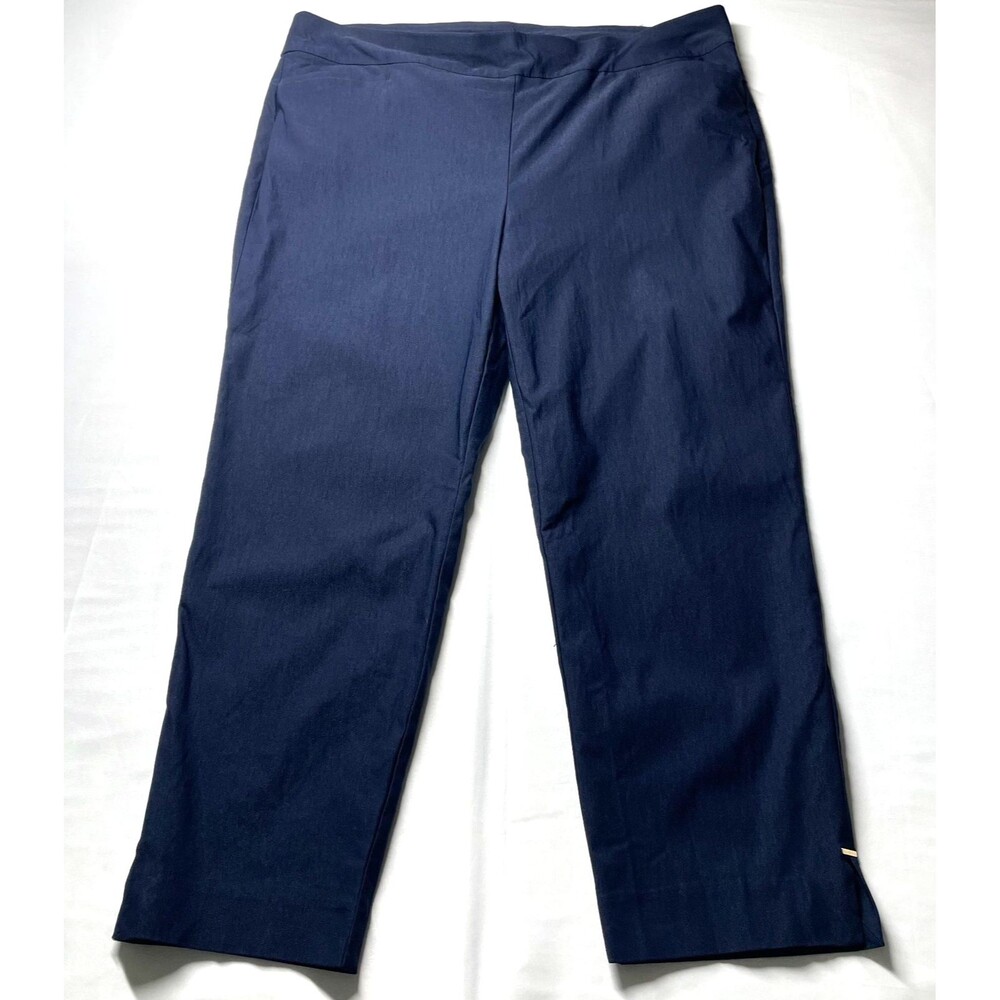 Chico’s navy blue pull-on cropped pants, size 3.5P / US 18 Petite.